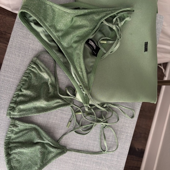 NWT - Triangl Green Sparkle Bikini - Picture 5 of 7